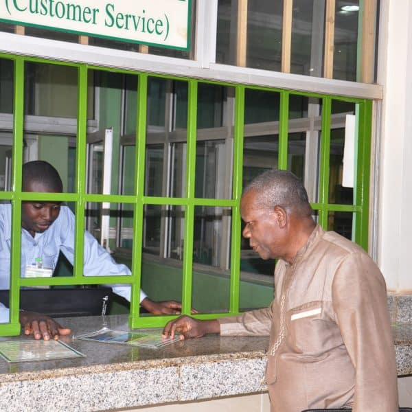 hotel-reception-500x500 (2) hotel-reception-500x500 (2)