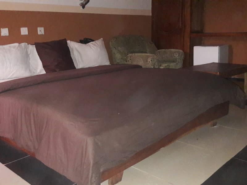 luxury-double-honesty-800x600-1 luxury-double-honesty-800x600-1